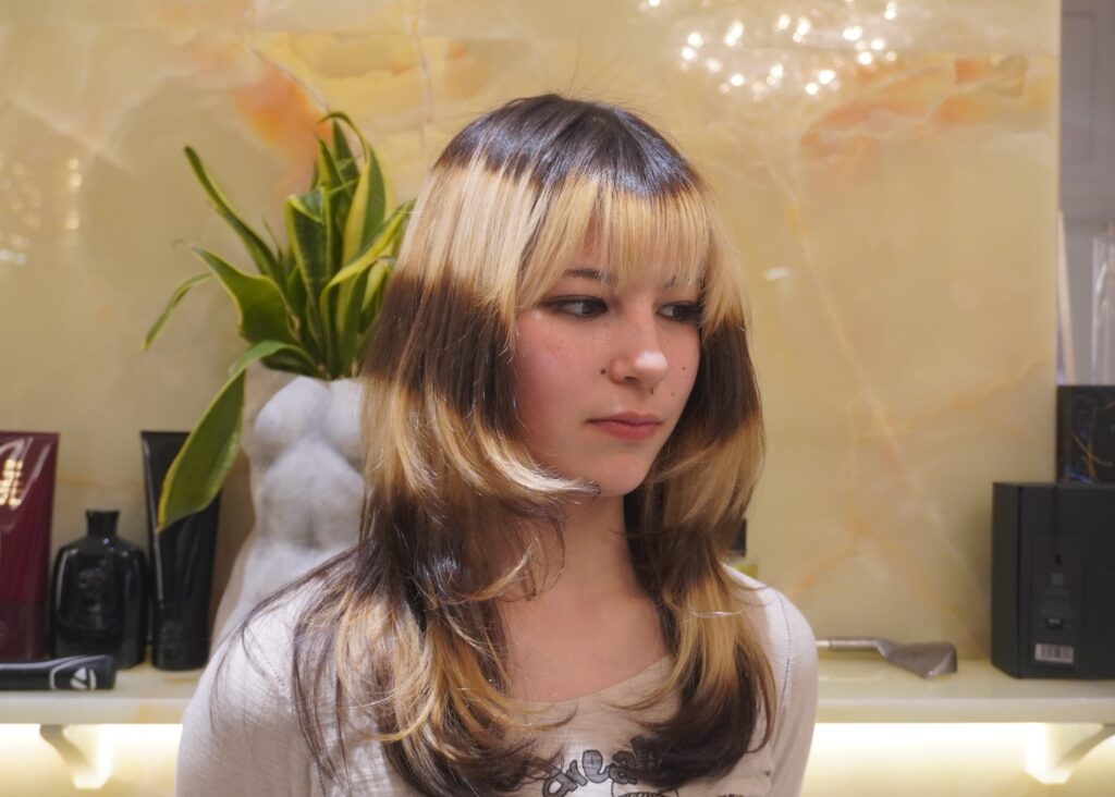 アリサリウ かわいい 髪色 インスタグラム