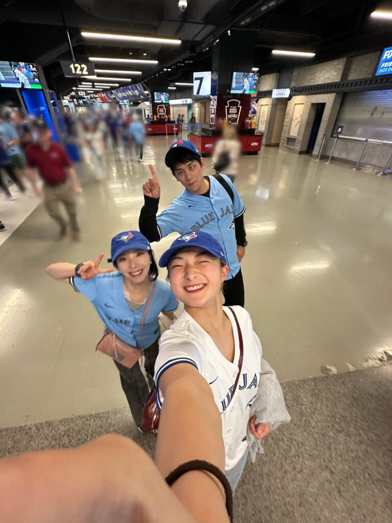 三浦璃来の私服